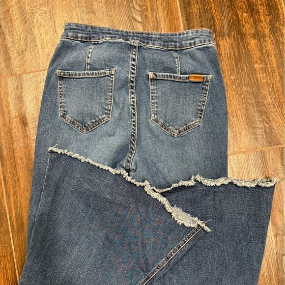 Rock & Roll Cowgirl Women's Bargain Button Bell Jean sz 28/32 - Picture 7 of 9